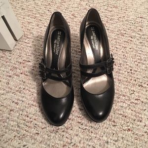 Naturalizer Heels